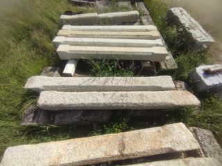 Columnas Rústicas de Granito