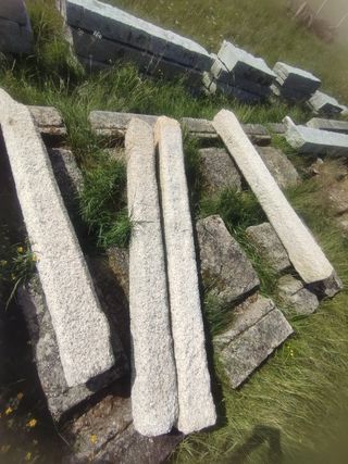 Columnas Rústicas de Granito