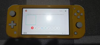 Nintendo Switch Lite Gialla + Custodia
