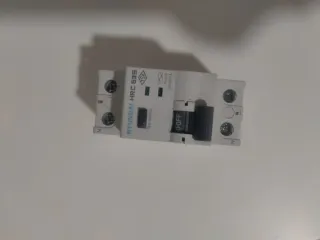 Lote Interruptores Automáticos CHINT