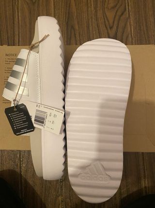 Chanclas Adidas plataforma blancas talla 40