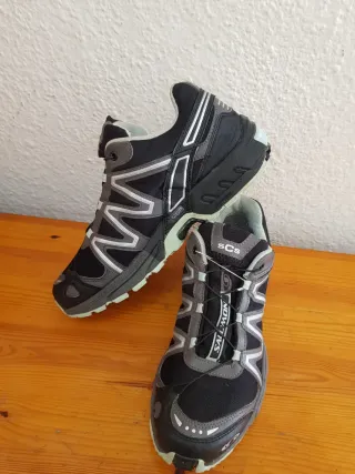 Zapatillas Salomon Gore-Tex Negras/Grises