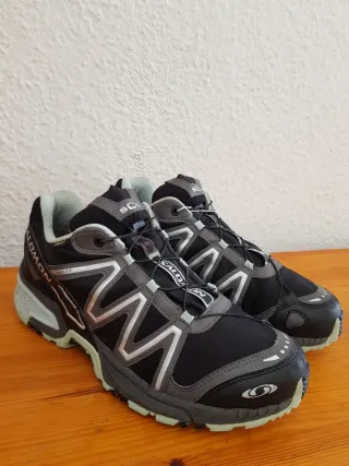 Zapatillas Salomon Gore-Tex Negras/Grises