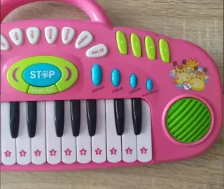 Piano infantil 47 cm