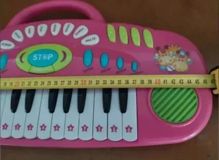 Piano infantil 47 cm