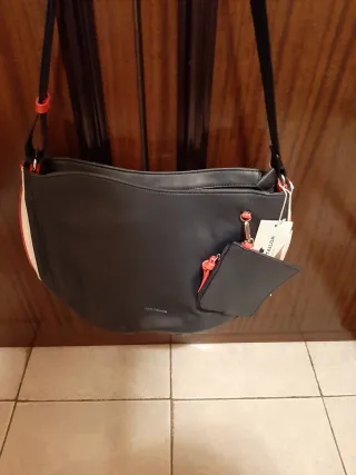 Bolso bandolera Tom Tailor negro y rojo