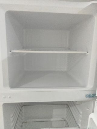 Nevera con congelador superior