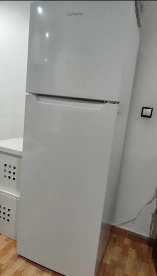 Nevera con congelador superior