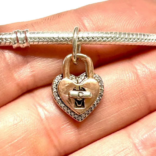 Charm Doble Corazón Candado Plata y Rosa