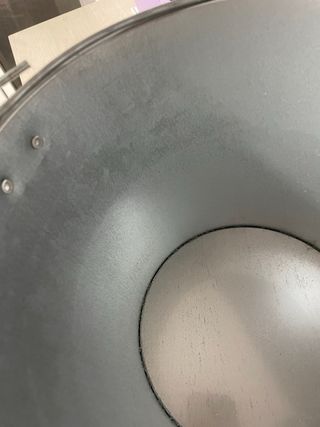 Cubo di bottiglie di birra con apribottiglie