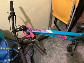 Bicicleta BTWIN azul y rosa