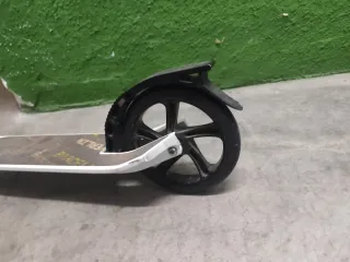 Patinete Oxelo blanco y verde