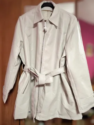 Chaqueta con Cinturón