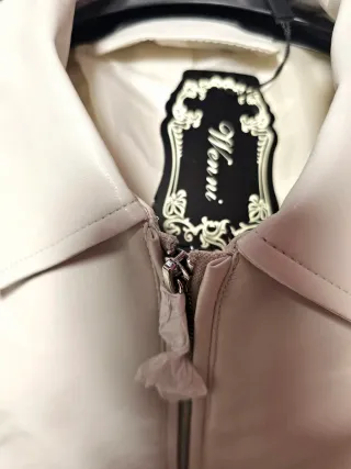 Chaqueta con Cinturón