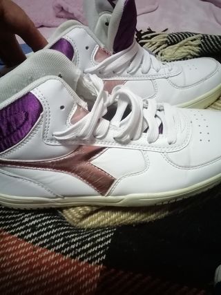 Scarpe Diadora alte bianche e viola