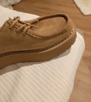 Zapatos Bershka Beige Talla 41