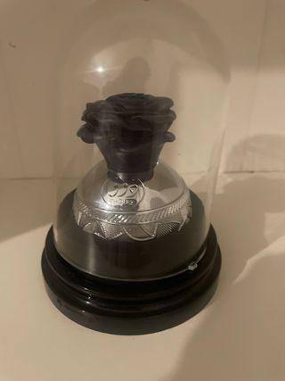 Perfume Negro con Rosa Plateada THOOUQ LATTAFFA