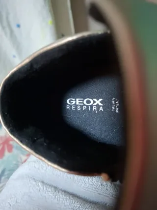 Zapatos Geox Dorados