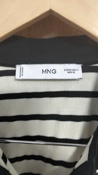 Camiseta Mango Rayas Beige y Negra Talla S