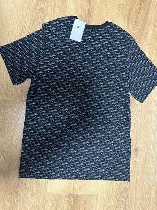 Camiseta Nike Estampada Negra