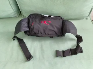 Riñonera O'Neill roja y gris