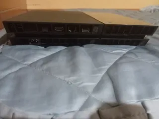 PS4 + 1 Mando + Cables