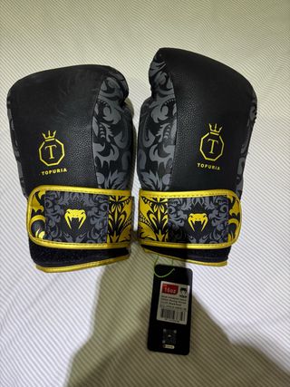 Guantes Boxeo 16oz Ilia Topuria VENUM