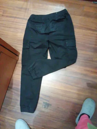 Pantalón cargo negro hombre