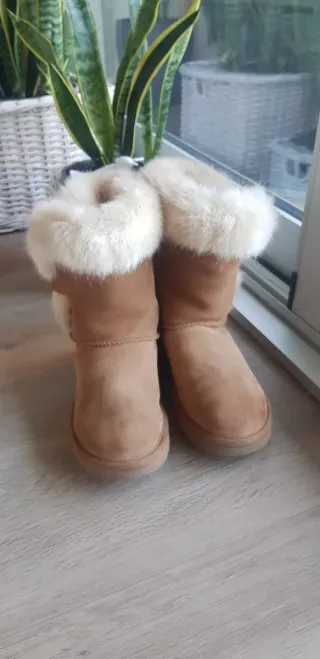 Botas UGG Marrones con Pelo