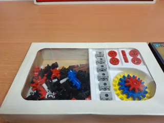SET SUPPLEMENTARE DI INGRANAGGI LEGO 812 (1974)