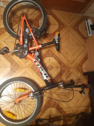 Bicicleta Trek Naranja