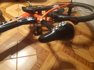Bicicleta Trek Naranja