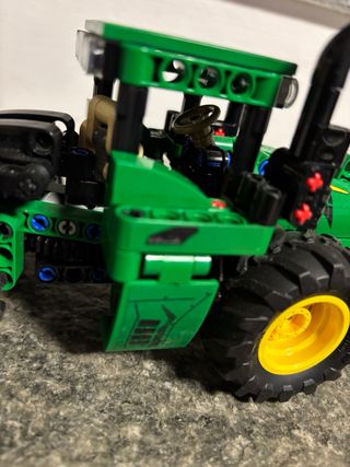 Lego Technic 42136 John Deere 7R