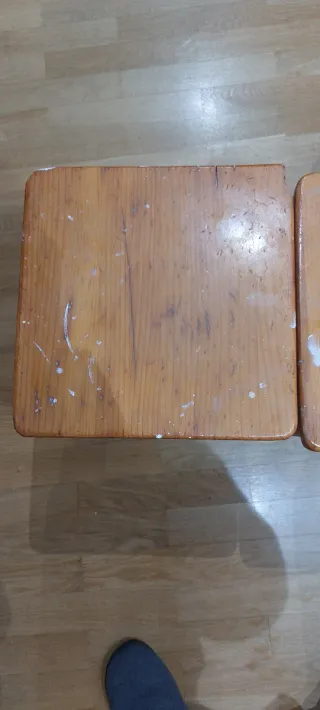 Taburetes de madera (2 unidades)