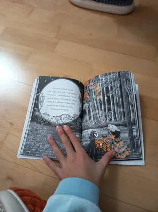 La Kitty persegueix un misteri (=^La Kitty^=)