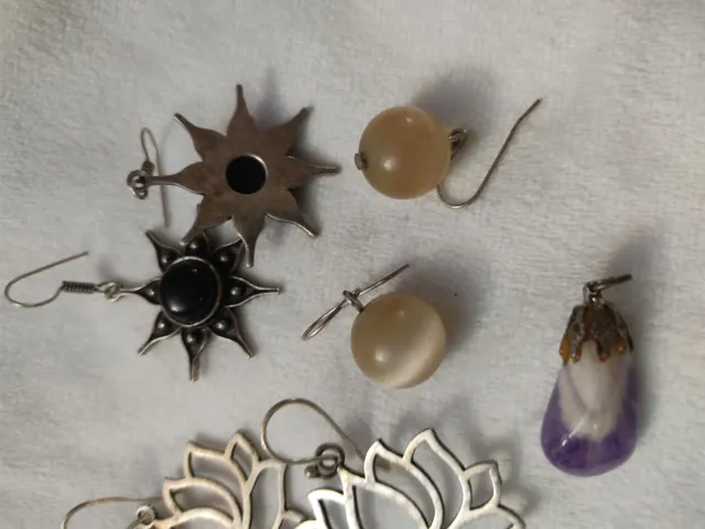 Lote de bijuterias antigas: lotes de brincos e pulseiras