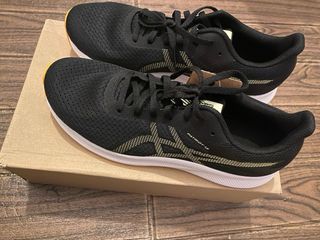 Zapatillas ASICS Patriot 13 Negras y Amarillas