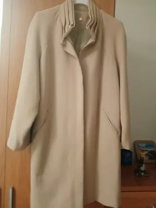 Abrigo de señora beige