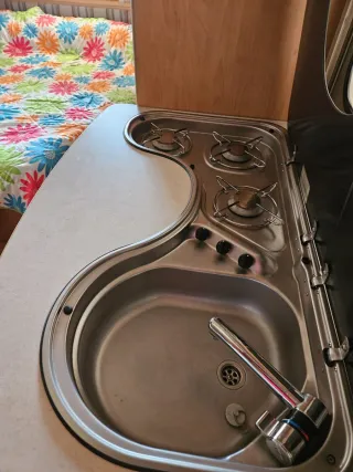 Caravana Sterckeman Evolution 400cp. Superior750kg