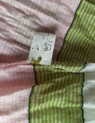 Pañuelo de rayas verde y rosa