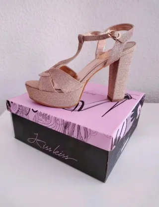 Sandalias fiesta color champán talla 36