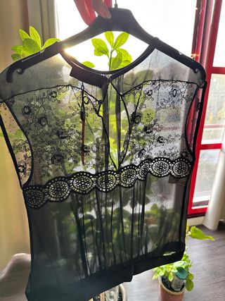 Blusa Carolina Herrera Seda Negra