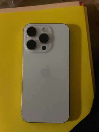 iPhone 15 Pro Argento