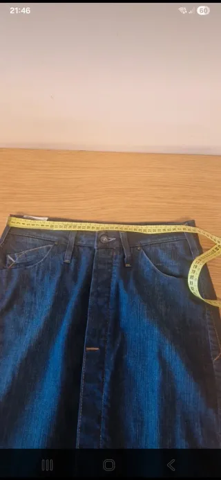 Falda vaquera elástica De cintura mide 40