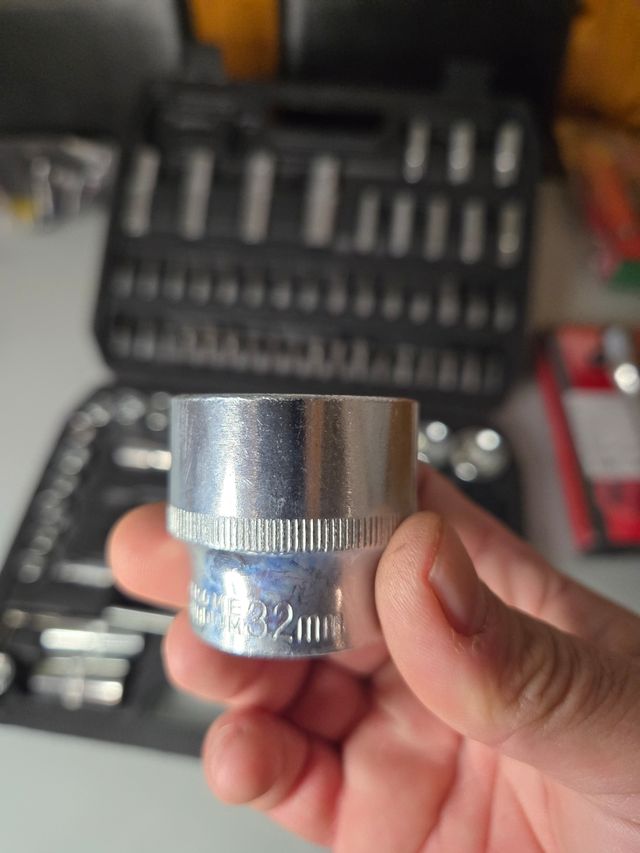 Juego de Llaves 94 Piezas con Maletín