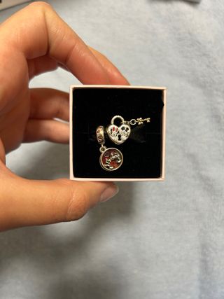 Pandora Set 2 Charms Mickey y Minnie Corazón