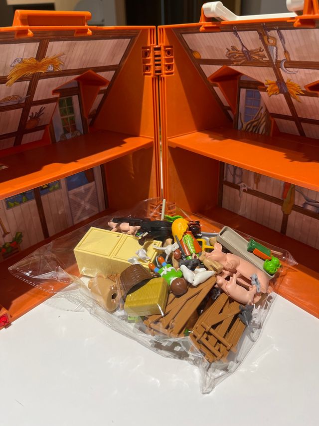 Fattoria Playmobil con accessori