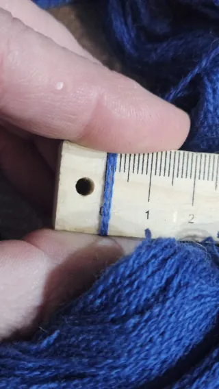 Ovillo madeja de lana azul - 260gr muchos metros