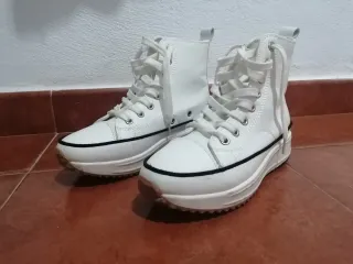 Botines blancos de plataforma