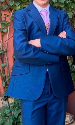 Traje de niño azul para comunión